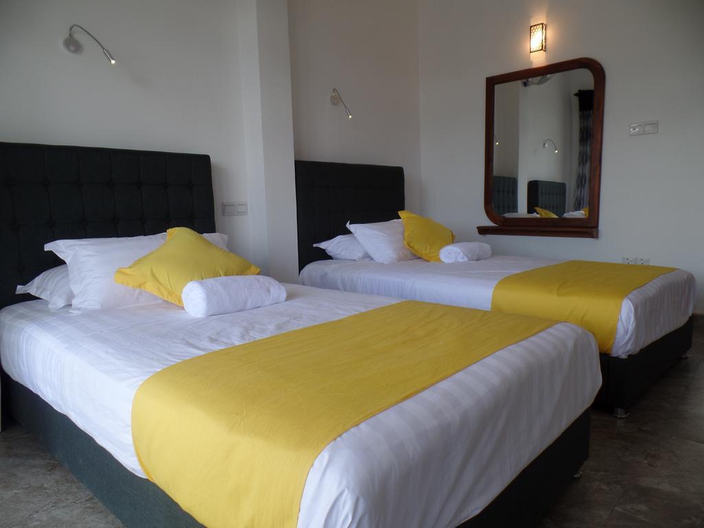 Kandyan Bluestar Villa Phòng bức ảnh