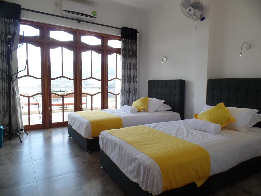 Kandyan Bluestar Villa Phòng bức ảnh