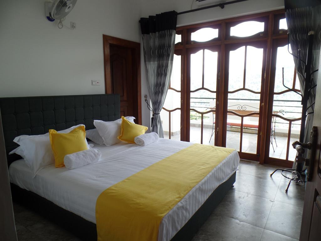 Kandyan Bluestar Villa Phòng bức ảnh