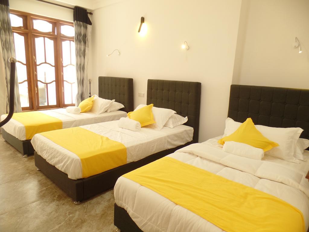 Kandyan Bluestar Villa Phòng bức ảnh
